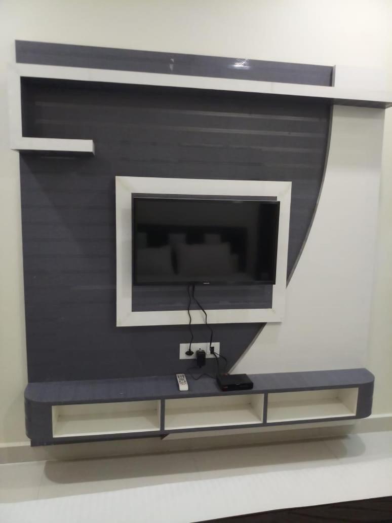 Hotel R K Residency מוזאפרפור מראה חיצוני תמונה