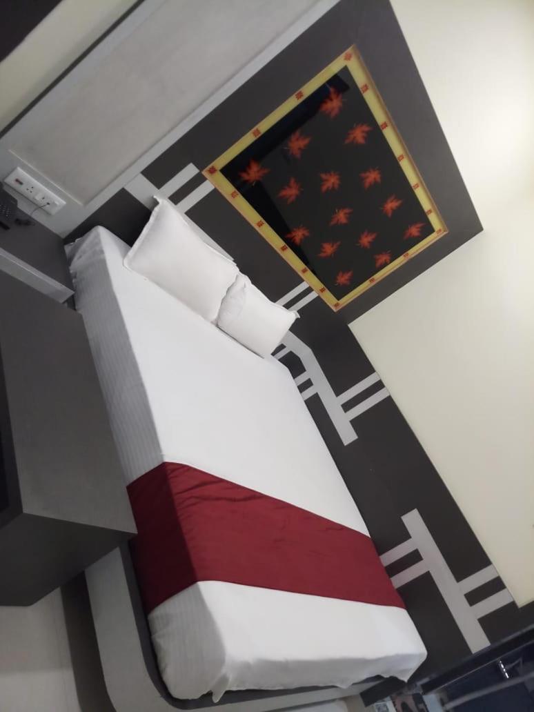 Hotel R K Residency מוזאפרפור מראה חיצוני תמונה
