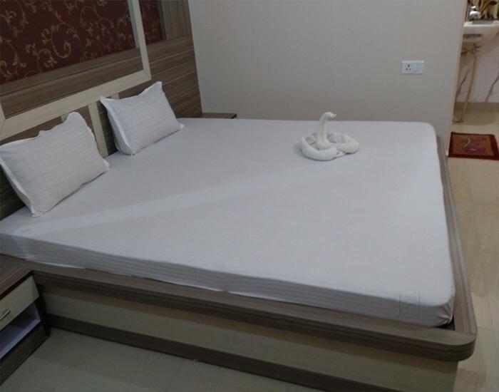 Hotel R K Residency מוזאפרפור מראה חיצוני תמונה