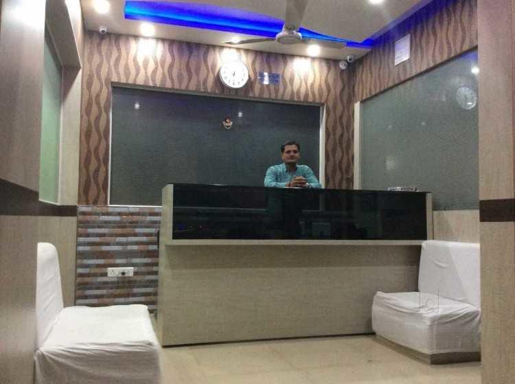 Hotel R K Residency מוזאפרפור מראה חיצוני תמונה