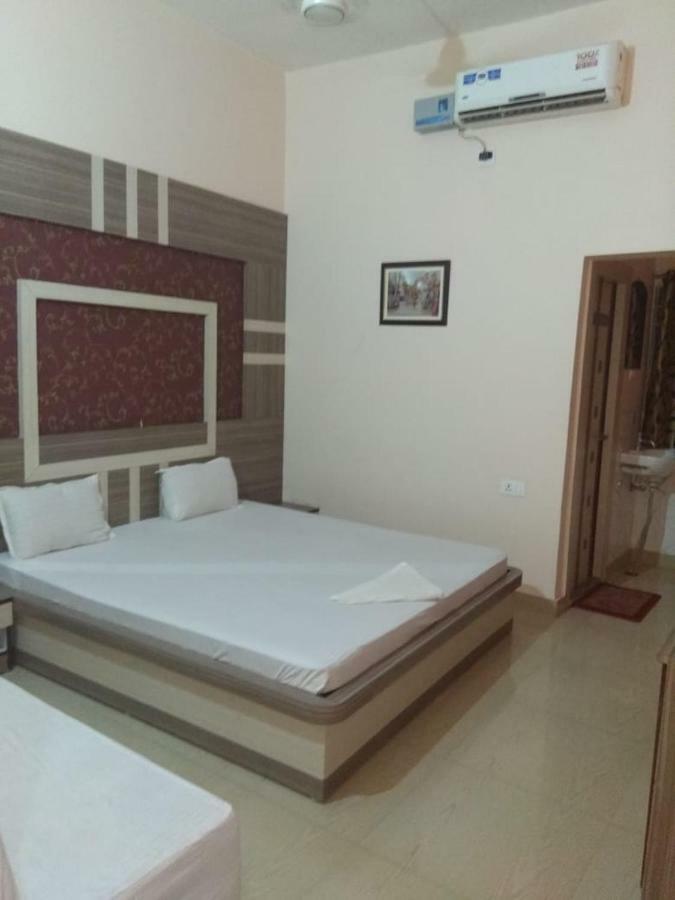 Hotel R K Residency מוזאפרפור מראה חיצוני תמונה